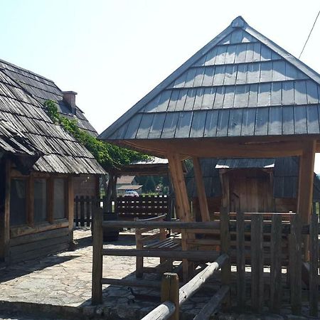 Sokolac  Konoba Ognjiste Bed & Breakfast エクステリア 写真