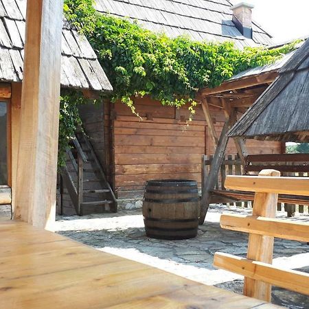 Sokolac  Konoba Ognjiste Bed & Breakfast エクステリア 写真