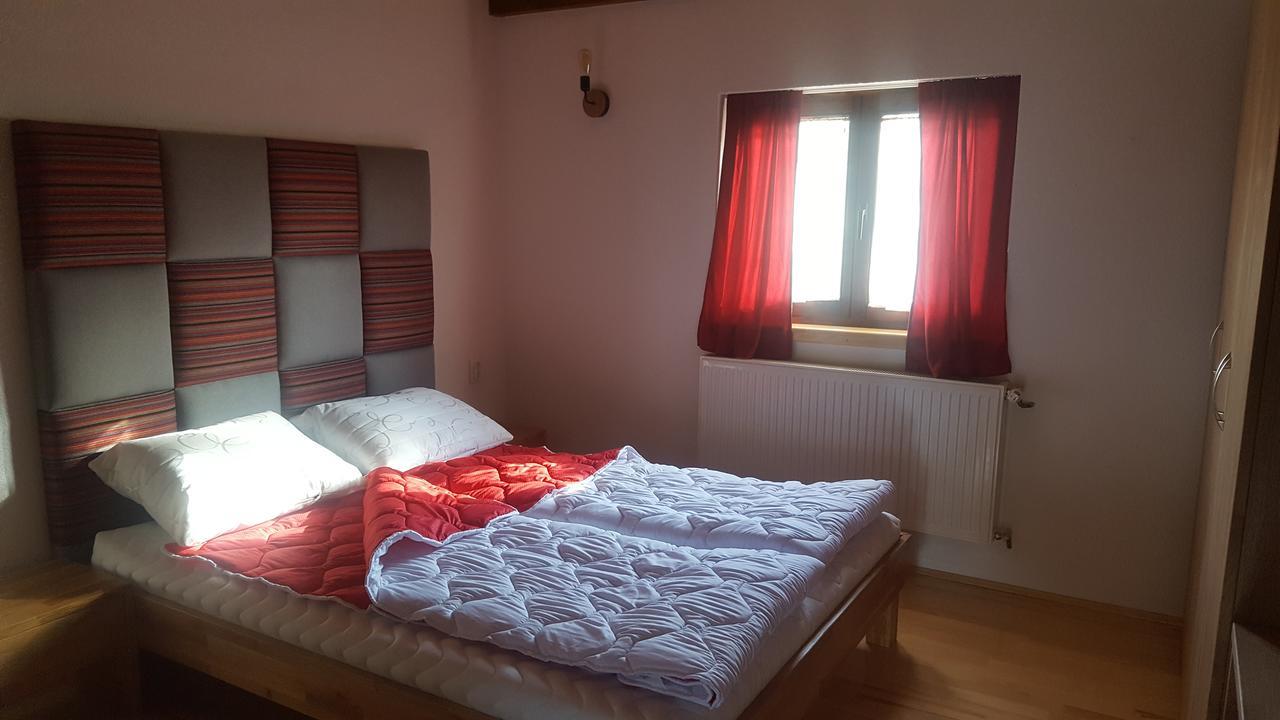 Sokolac  Konoba Ognjiste Bed & Breakfast エクステリア 写真
