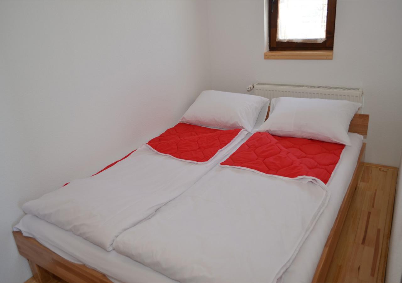 Sokolac  Konoba Ognjiste Bed & Breakfast エクステリア 写真