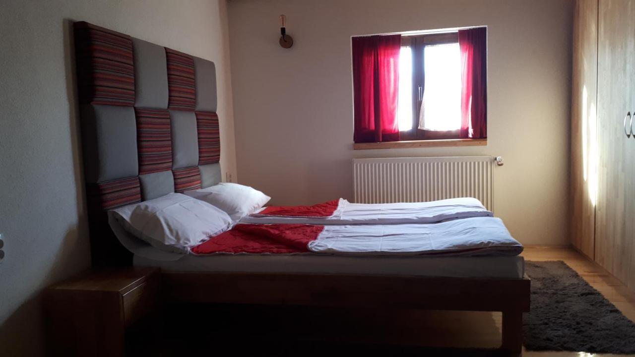 Sokolac  Konoba Ognjiste Bed & Breakfast エクステリア 写真