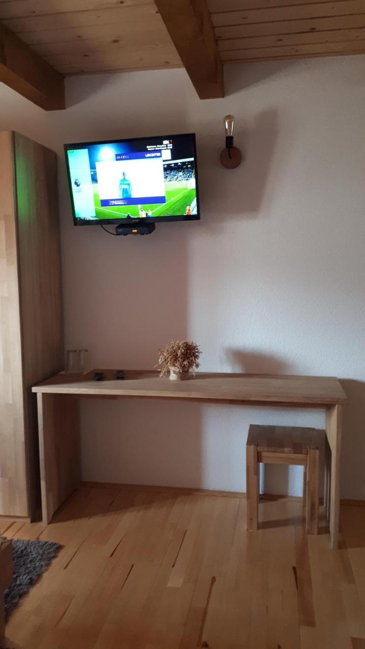 Sokolac  Konoba Ognjiste Bed & Breakfast エクステリア 写真