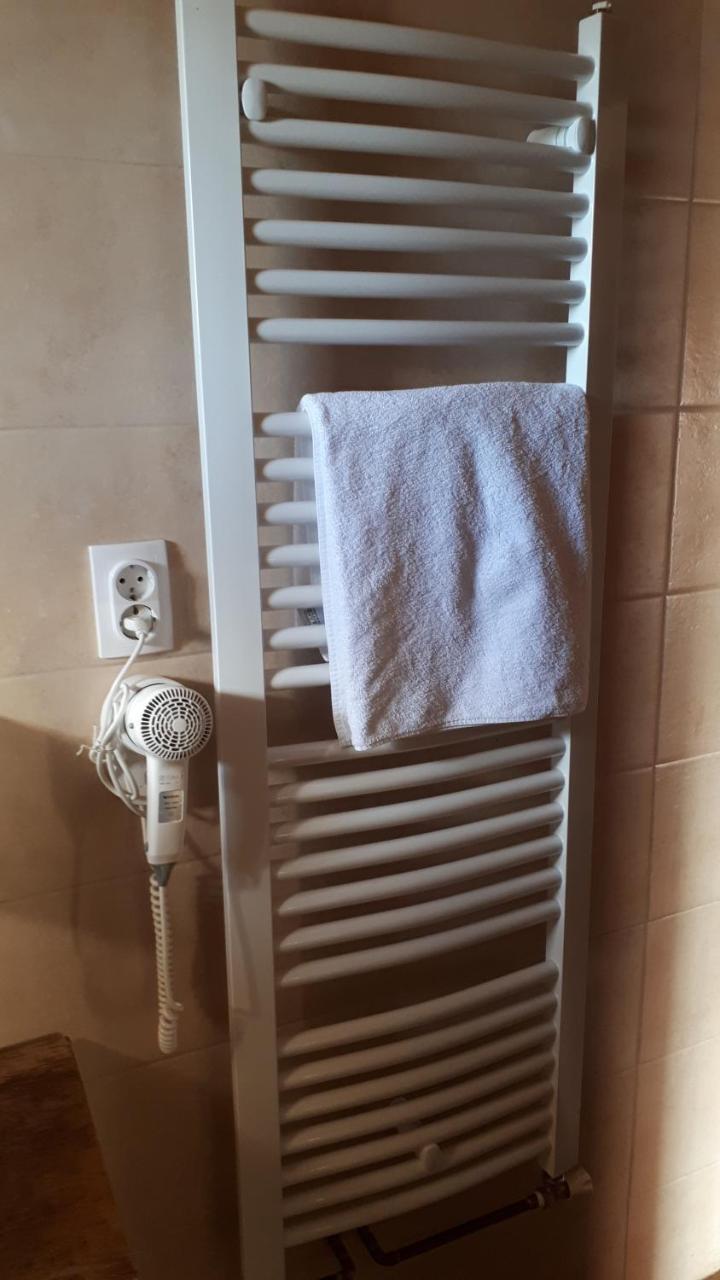 Sokolac  Konoba Ognjiste Bed & Breakfast エクステリア 写真