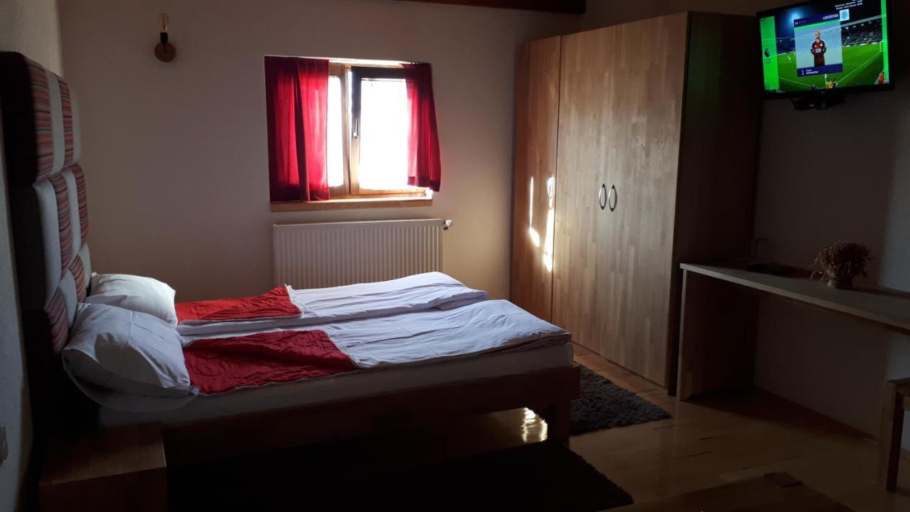 Sokolac  Konoba Ognjiste Bed & Breakfast エクステリア 写真