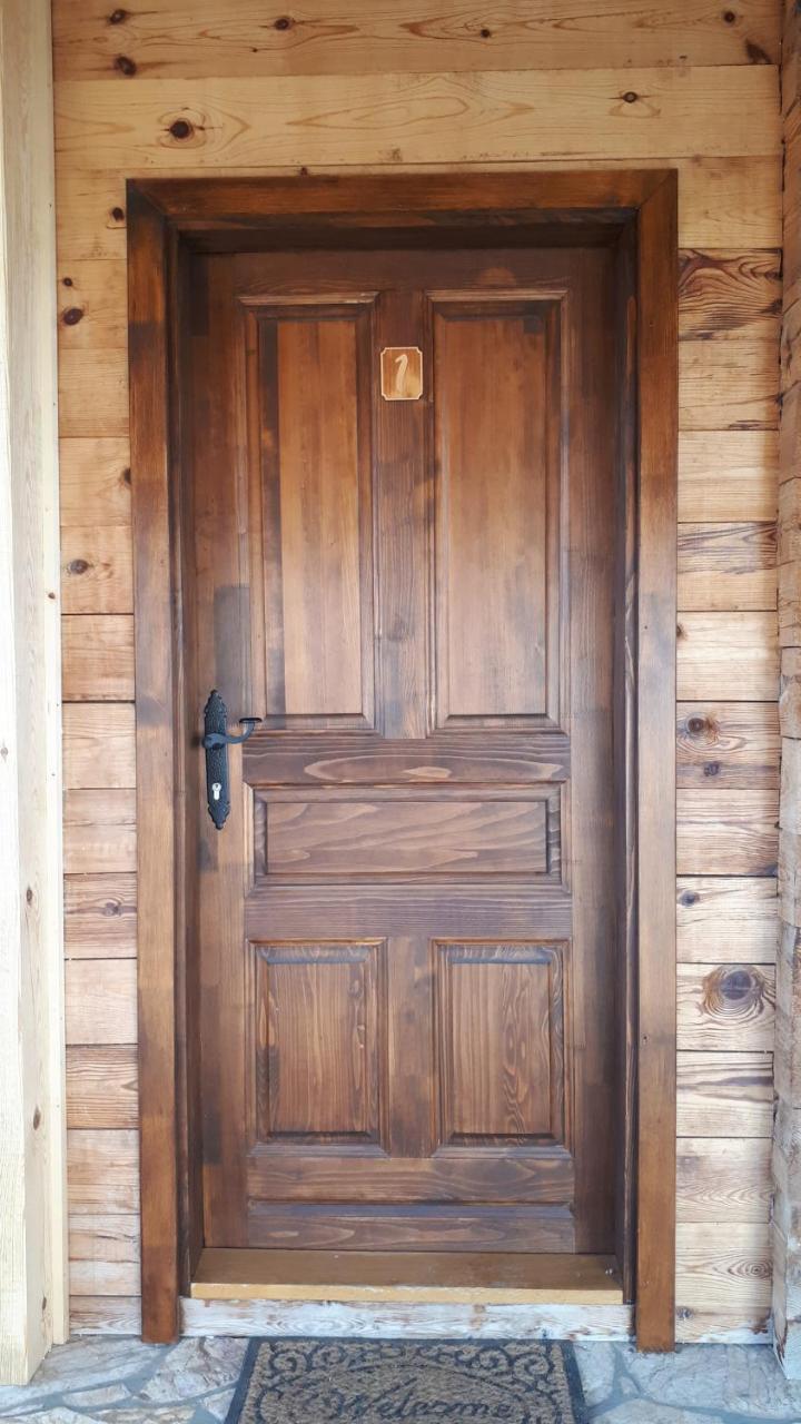 Sokolac  Konoba Ognjiste Bed & Breakfast エクステリア 写真