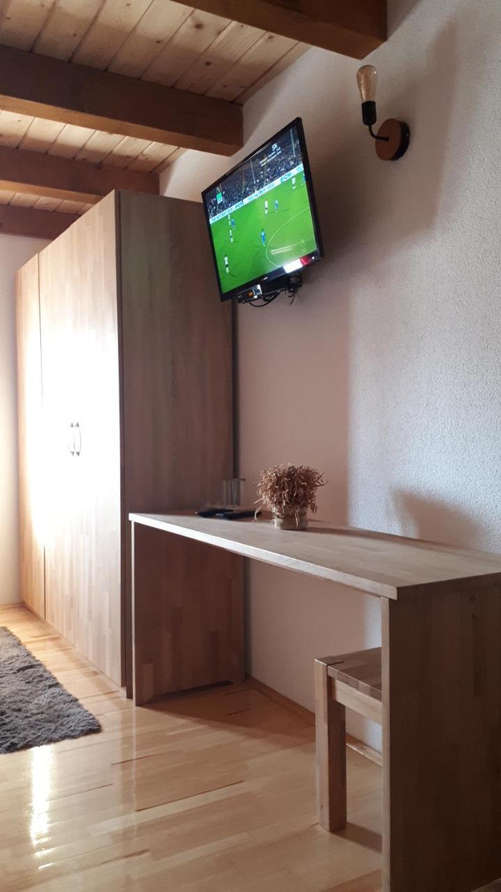 Sokolac  Konoba Ognjiste Bed & Breakfast エクステリア 写真
