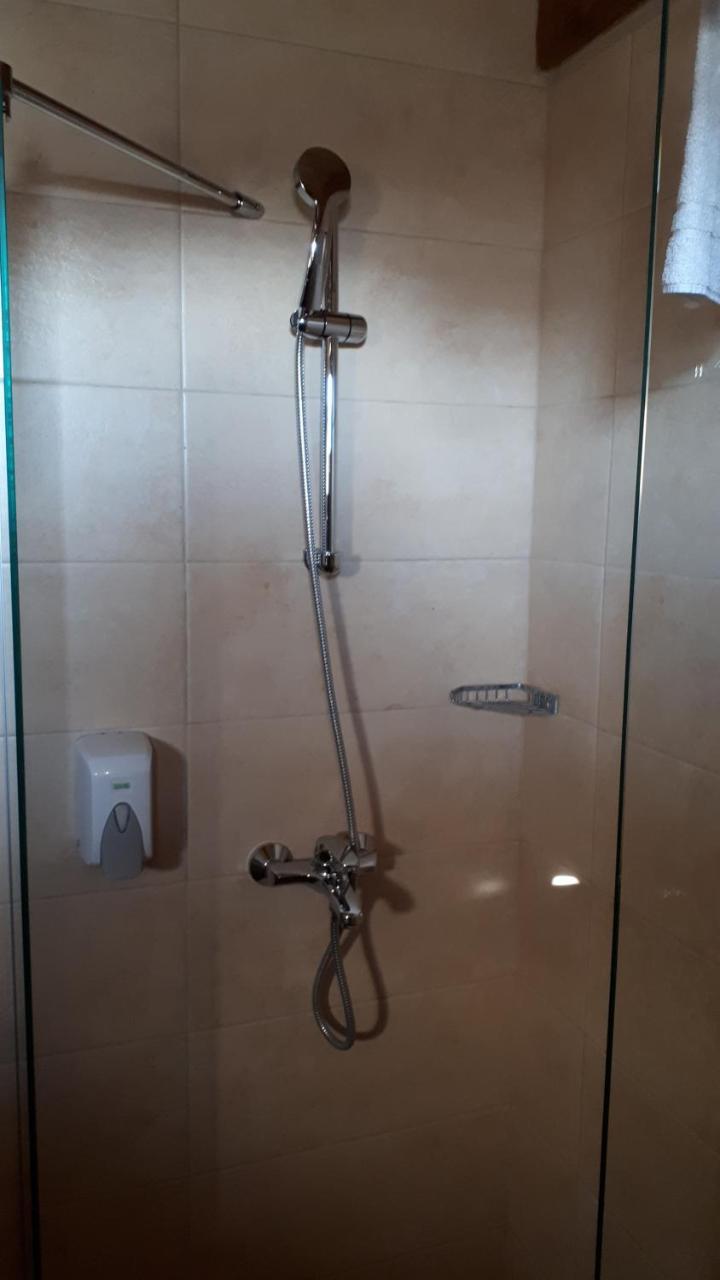 Sokolac  Konoba Ognjiste Bed & Breakfast エクステリア 写真